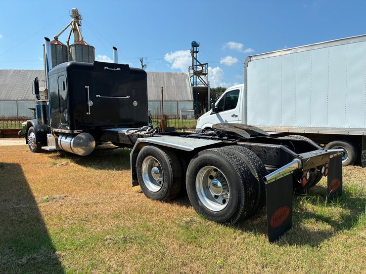 1988-peterbilt-379-image-4
