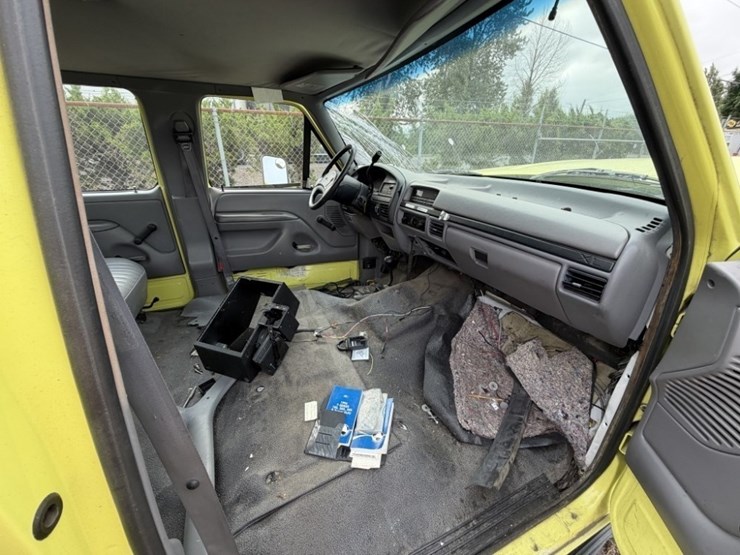1996-ford-f350-image-30