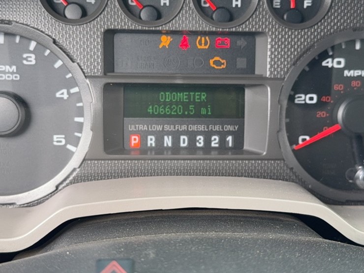 2010-ford-f250-image-21