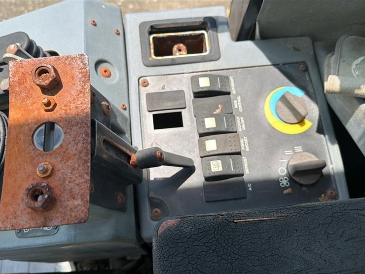 1998-caterpillar-it28g-image-41