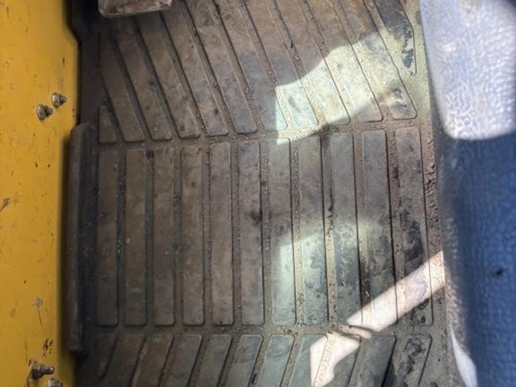 2018-yanmar-s220r-image-32