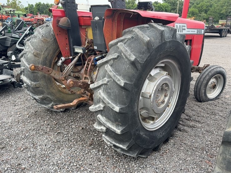 massey-ferguson-265-image-9