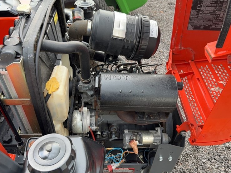 kubota-zd331-image-10