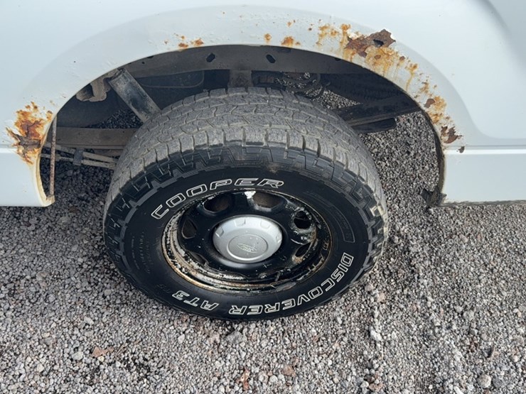 2010-ford-f150-image-16