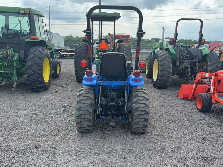 new-holland-tc24da-image-8
