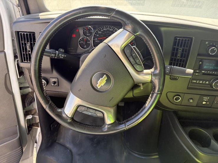 2019-chevrolet-express-g3500-image-18