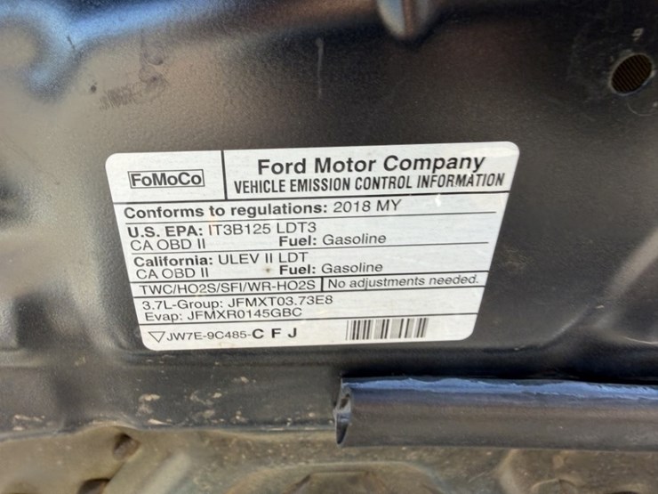 2018-ford-explorer-image-13