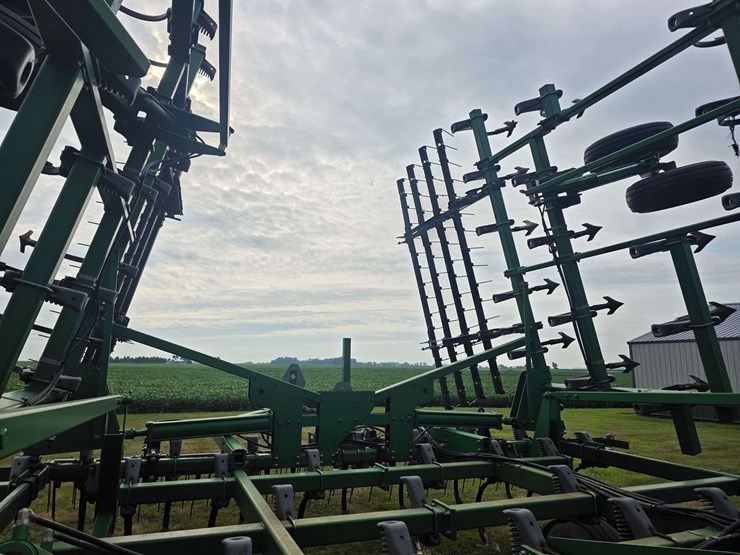 john-deere-2210-image-55