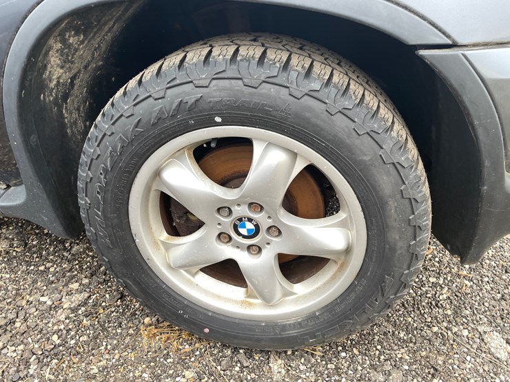 2002-bmw-x5-image-9