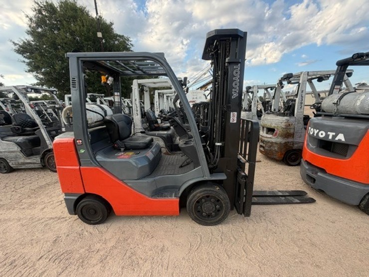 #2072-•-toyota-8fgcu3d-forklift-image-12