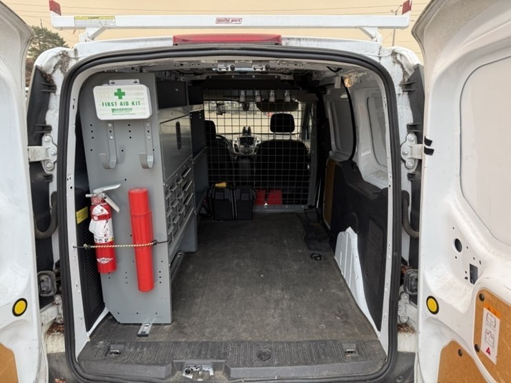 2016-ford-transit-connect-image-15