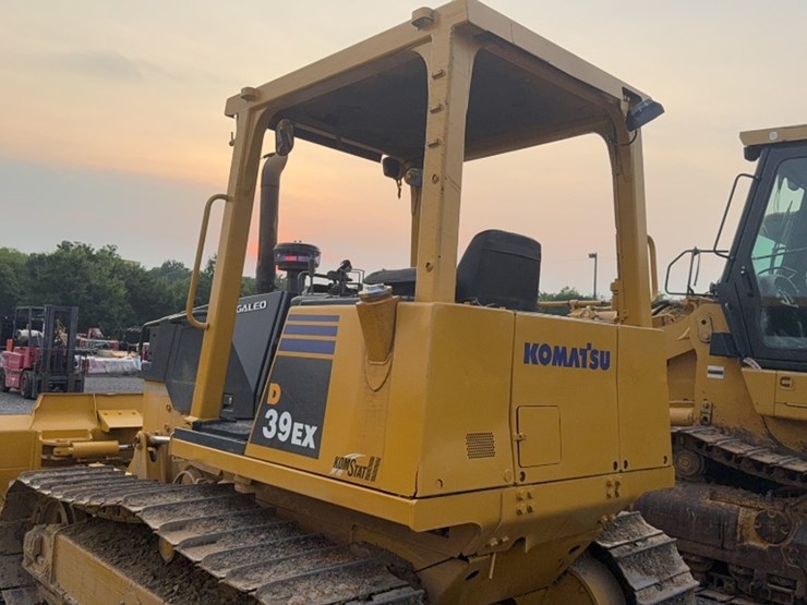komatsu-d39ex-image-12