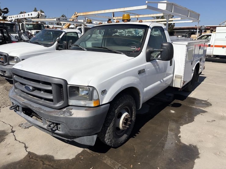 2004-ford-f350-image-1