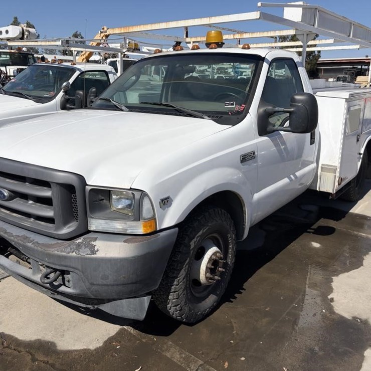 2004 FORD F350