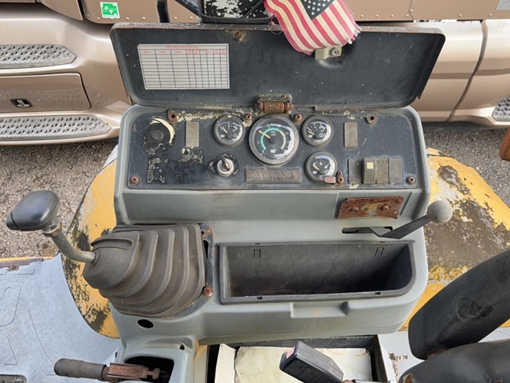 caterpillar-416c-image-18