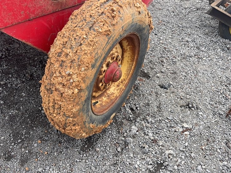 massey-ferguson-12-image-6