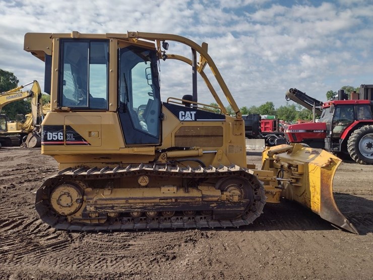 caterpillar-d5g-xl-image-3