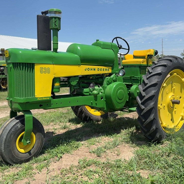 JOHN DEERE 530