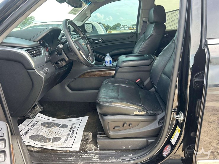 2015-chevrolet-tahoe-image-12