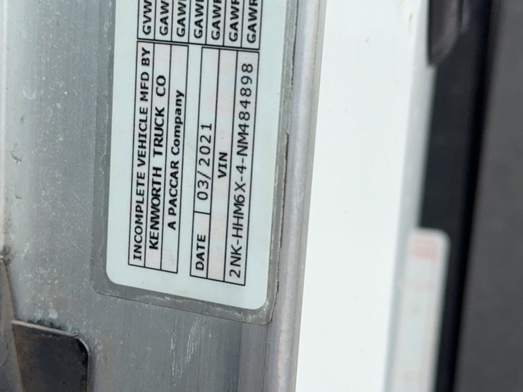 2022-kenworth-t270-image-14