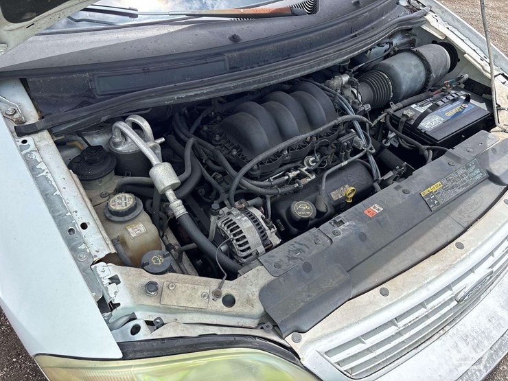 2003-ford-windstar-image-8