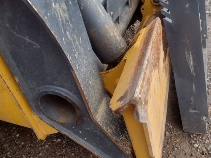 deere-325g-image-20