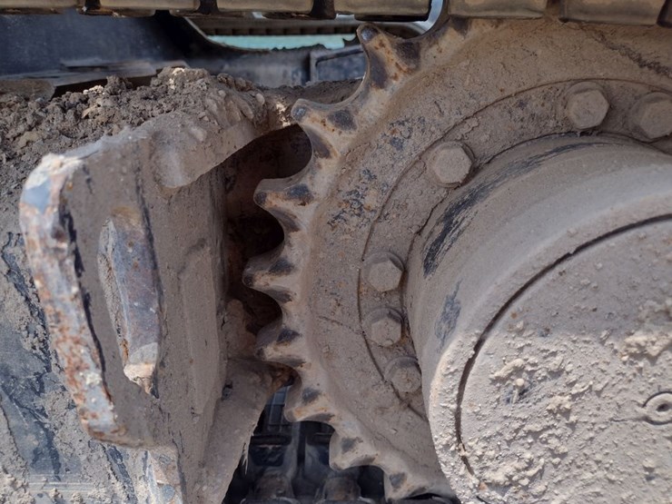 caterpillar-303-image-14
