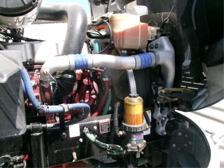 2017-mack-pinnacle-cxu613-image-37