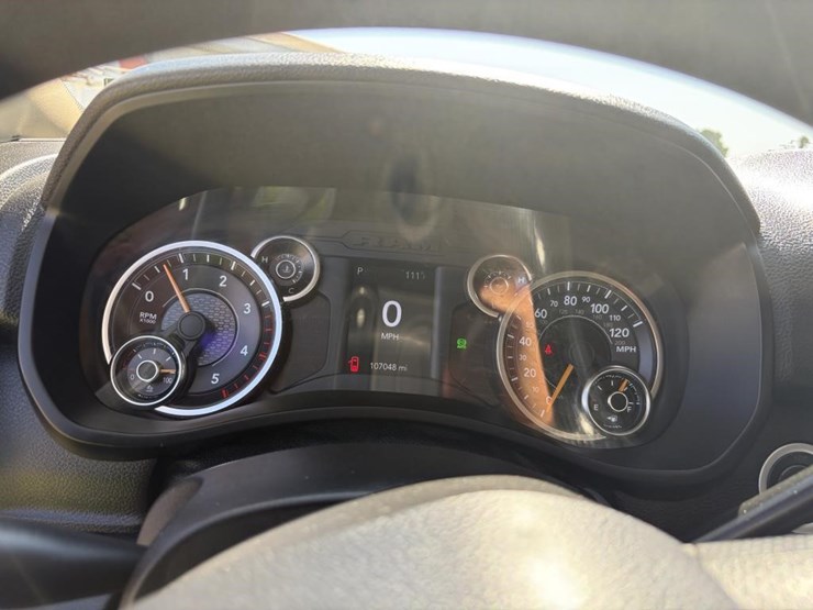 2019-dodge-ram-5500hd-image-18