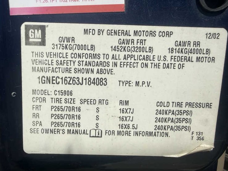 2003-chevrolet-suburban-image-16