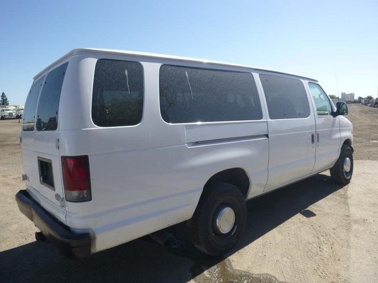 2002-ford-e350-image-3