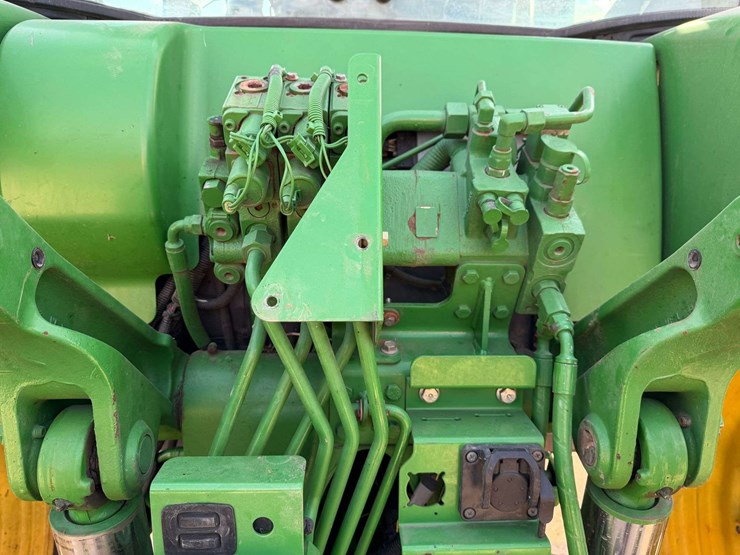 2005-john-deere-7820-image-31