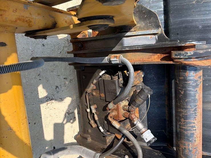 caterpillar-420f2-it-4x4-extendahoe-loader-backhoe-image-28