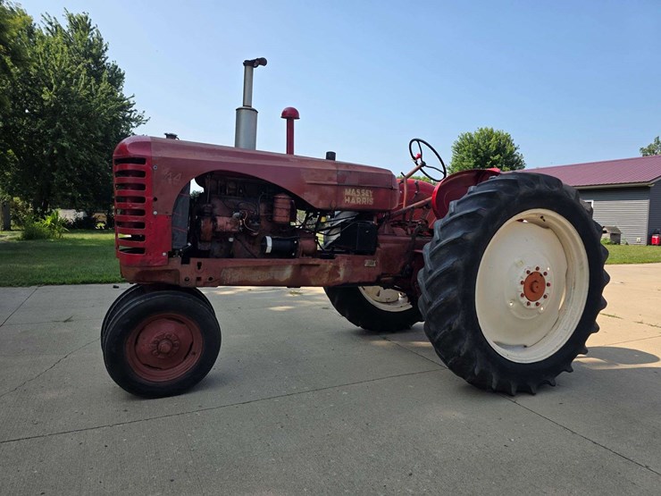 1951-massey-ferguson-44-image-15