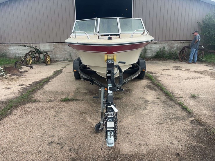 18’-cobalt-boat-and-trailer-image-3