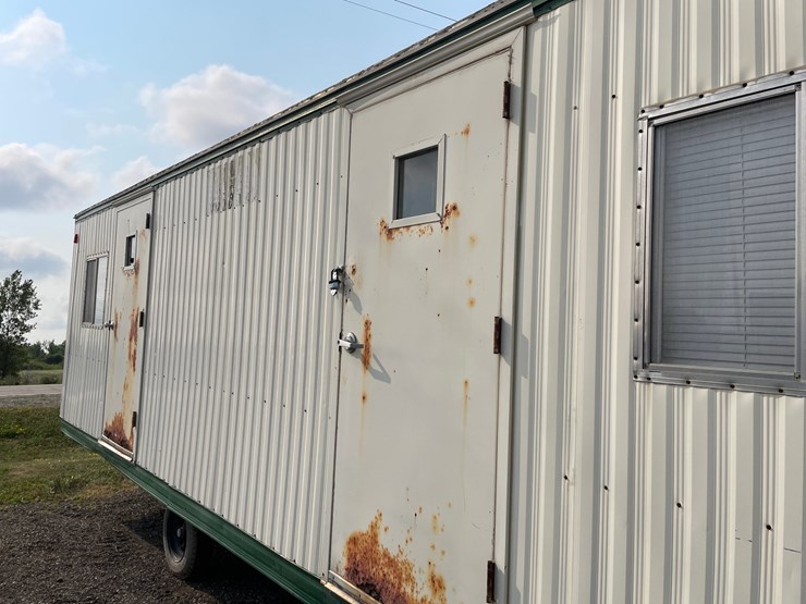 #4483-•-26'-single-axle-job-trailer-image-11