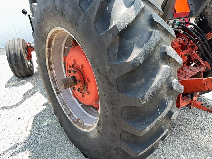 case-2590-tractor-image-18