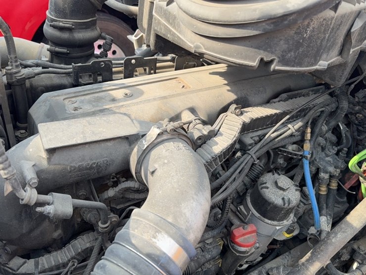 2016-kenworth-t880-image-23