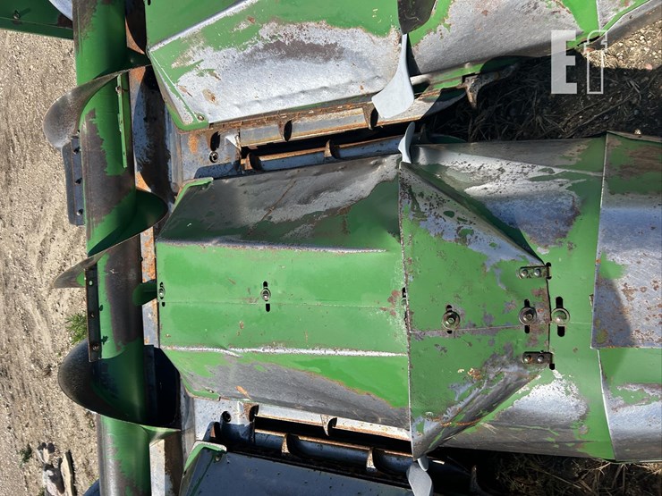 john-deere-843-image-9