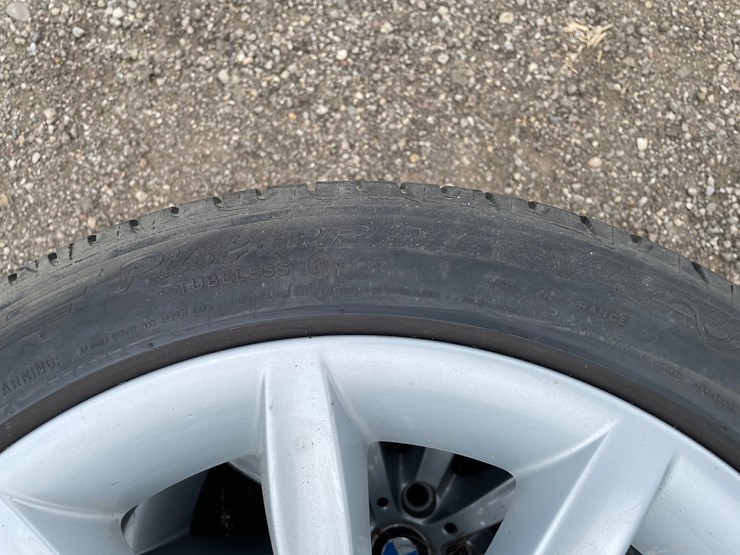 #4561-•-(4)-bmw-5-bolt-rims-with-tires-image-9