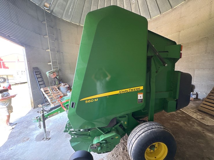 john-deere-560m-image-5