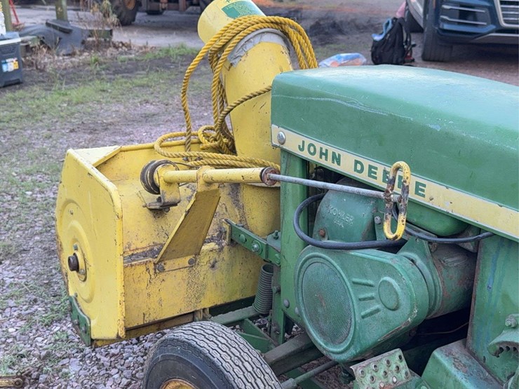 john-deere-110-image-32