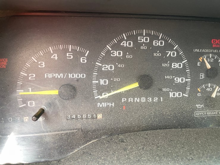 1998-chevrolet-1500-image-32