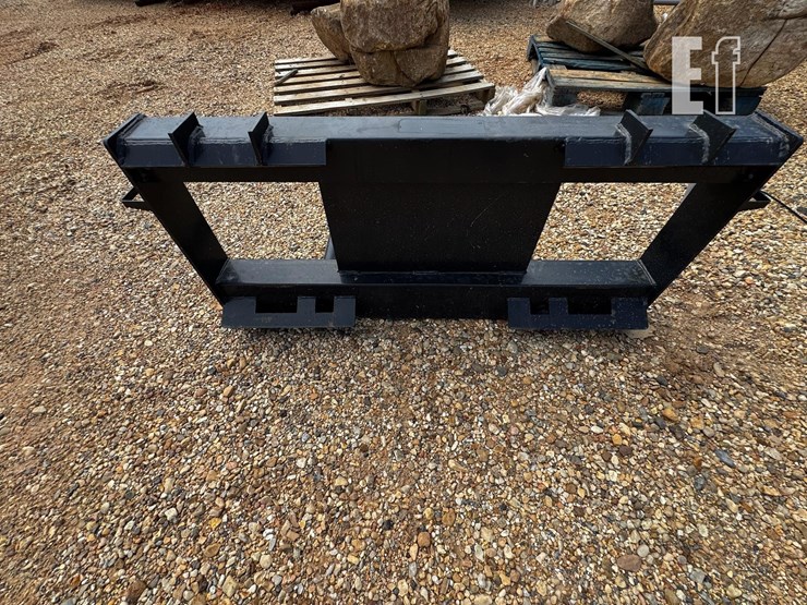 hay-spear-skid-steer-attach-image-2