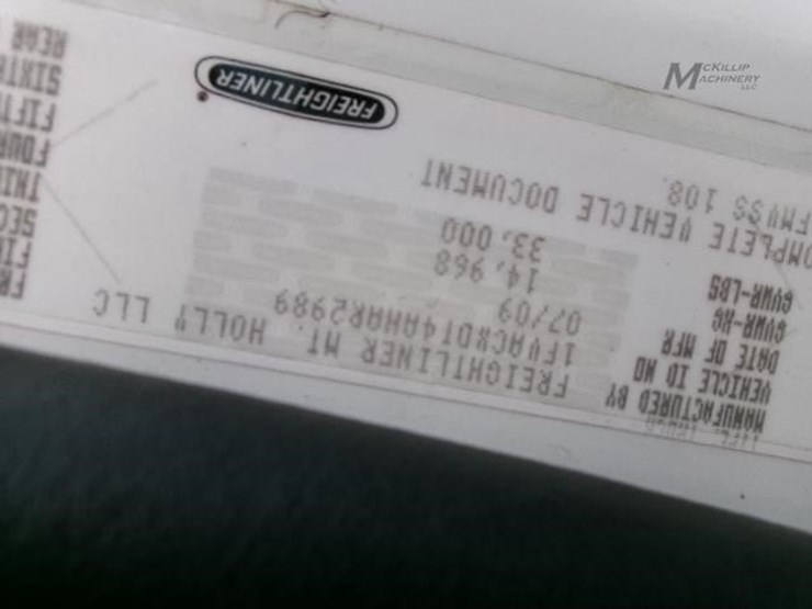2010-freightliner-business-class-m2-112-image-25