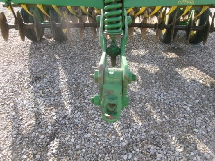 john-deere-bw-image-15