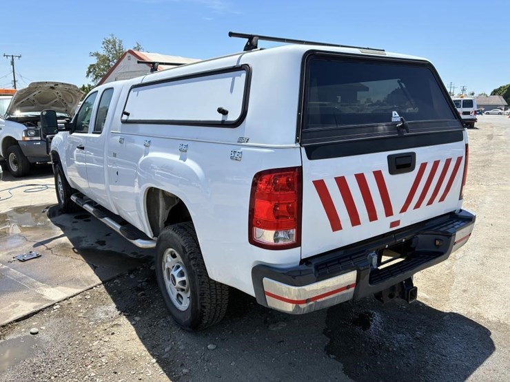 2012-gmc-sierra-2500hd-image-4