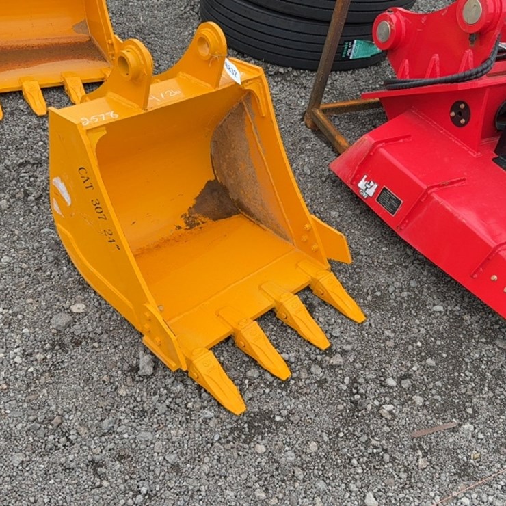 CATERPILLAR 305