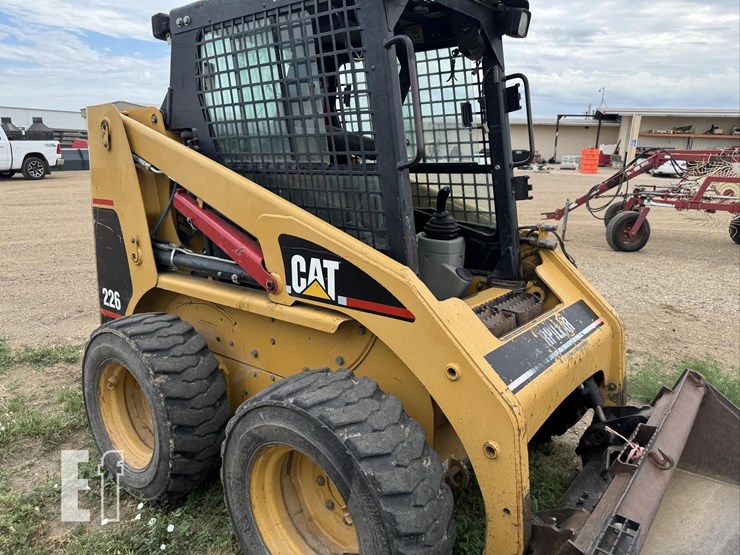 2003-caterpillar-226-image-4