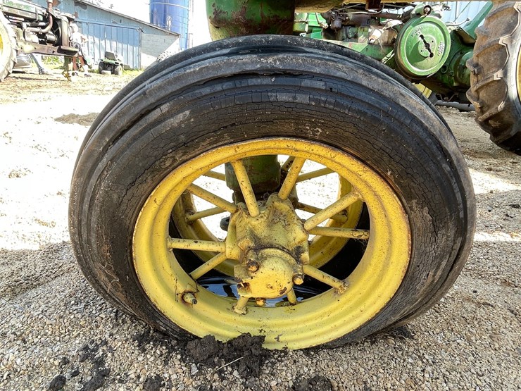 john-deere-b-image-22